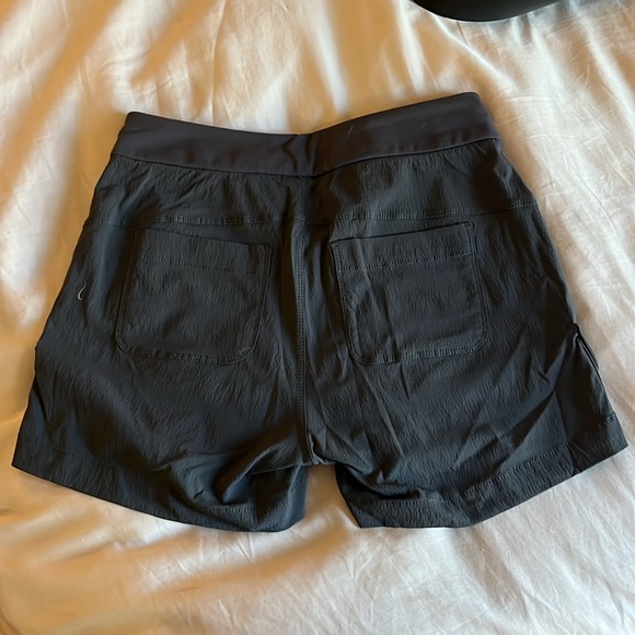 Athleta Hiking Shorts - Picture 4 of 7